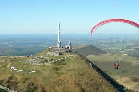 Au Coeur Des Volcans Et Lacs D'auvergne Villa Saint-Beauzire (Puy-de-Dome)